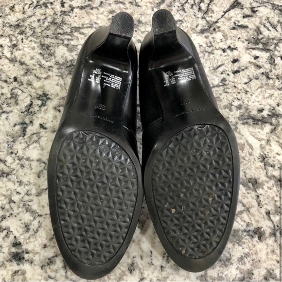 Predictions Black Heel Shoes Women’s Size 9 1/2 W Front Bow Detailing  EUC - Picture 6 of 12